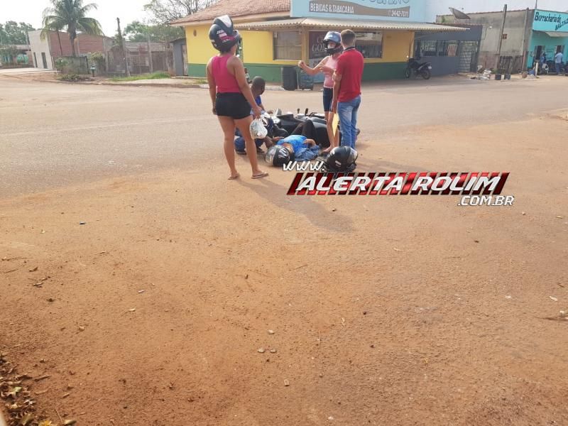 Mulher sofre fratura em uma das pernas em acidente de trânsito na Avenida Norte Sul, em Rolim de Moura Mulher sofre fratura em uma das pernas em acidente de trânsito na Avenida Norte Sul, em Rolim de Moura