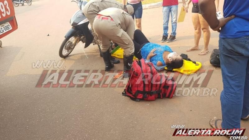 Mulher sofre fratura em uma das pernas em acidente de trânsito na Avenida Norte Sul, em Rolim de Moura Mulher sofre fratura em uma das pernas em acidente de trânsito na Avenida Norte Sul, em Rolim de Moura