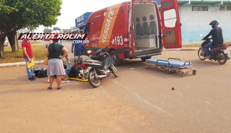Mulher sofre fratura em uma das pernas em acidente de trânsito na Avenida Norte Sul, em Rolim de Moura Mulher sofre fratura em uma das pernas em acidente de trânsito na Avenida Norte Sul, em Rolim de Moura