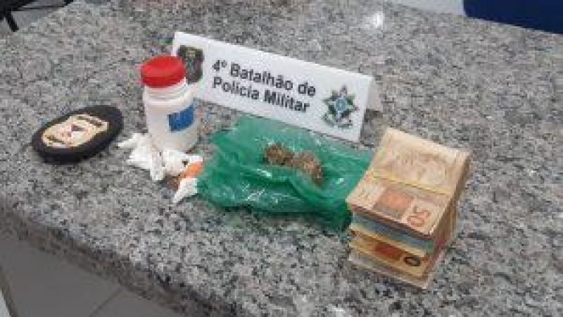 Operação integrada entre Núcleo de inteligência da Polícia Militar e Polícia Civil , resulta na apreensão de drogas e quase 12 mil em dinheiro, em Cacoal
