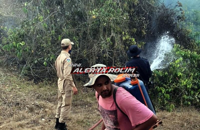 PM, BM e moradores controlam incêndio que destruiu vários alqueires de pastagem na área rural de Nova Estrela PM, BM e moradores controlam incêndio que destruiu vários alqueires de pastagem na área rural de Nova Estrela