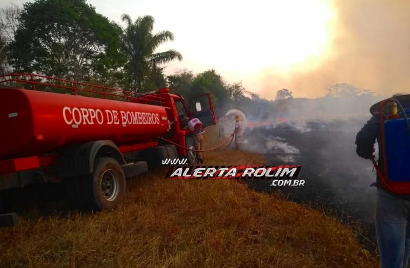 PM, BM e moradores controlam incêndio que destruiu vários alqueires de pastagem na área rural de Nova Estrela PM, BM e moradores controlam incêndio que destruiu vários alqueires de pastagem na área rural de Nova Estrela
