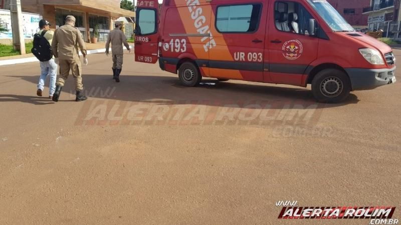 Acidente de trânsito com três vítimas é registrado nesta tarde de sexta-feira, em Rolim de Moura Acidente de trânsito com três vítimas é registrado nesta tarde de sexta-feira, em Rolim de Moura