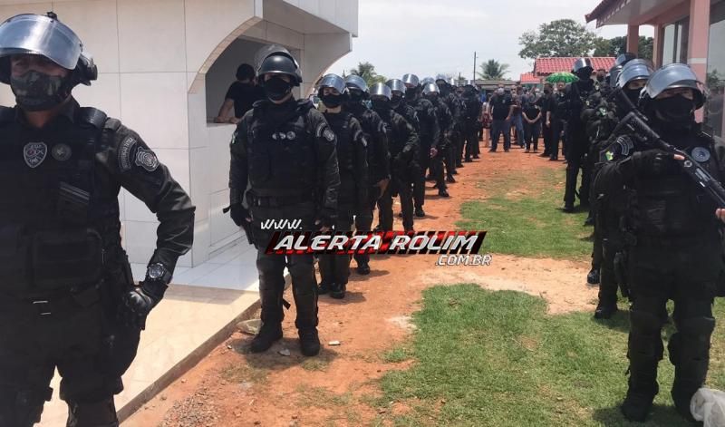Cortejo fúnebre e sepultamento do Policial Penal Warlen Dantas é realizado, em Alta Floresta - Vídeo Cortejo fúnebre e sepultamento do Policial Penal Warlen Dantas é realizado, em Alta Floresta - Vídeo