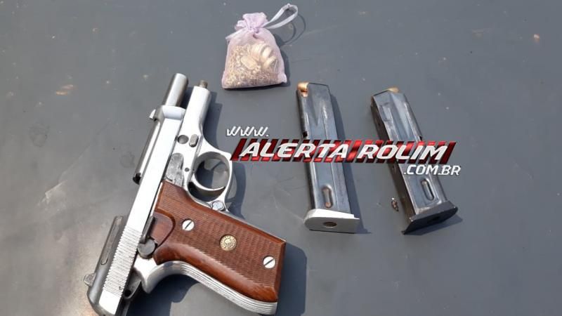 PM em Rolim de Moura prende casal suspeito de roubo em São Francisco e apreende armas de fogo, joias, dinheiro e veículos PM em Rolim de Moura prende casal suspeito de roubo em São Francisco e apreende armas de fogo, joias, dinheiro e veículos