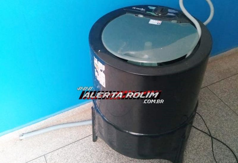 Ladrão é preso em flagrante pela Polícia Militar, após prática de furto em residência Ladrão é preso em flagrante pela Polícia Militar, após prática de furto em residência