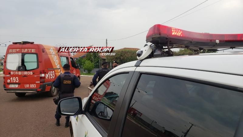 Motociclista é socorrido pelos Bombeiros após se chocar contra carro, em Rolim de Moura Motociclista é socorrido pelos Bombeiros após se chocar contra carro, em Rolim de Moura