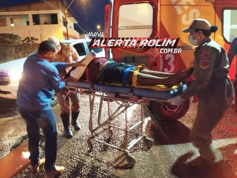 Motociclista fratura braço em colisão no cruzamento da Rua Urupá com Av. 25 de Agosto, em Rolim de Moura Motociclista fratura braço em colisão no cruzamento da Rua Urupá com Av. 25 de Agosto, em Rolim de Moura