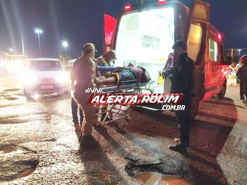 Motociclista fratura braço em colisão no cruzamento da Rua Urupá com Av. 25 de Agosto, em Rolim de Moura Motociclista fratura braço em colisão no cruzamento da Rua Urupá com Av. 25 de Agosto, em Rolim de Moura