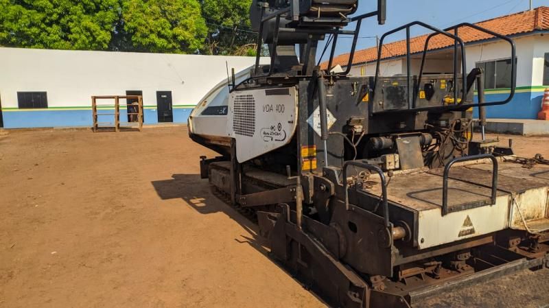 Obras de pavimentação asfáltica do pátio e vias de acessibilidade do 10° Batalhão em Rolim de Moura foram realizadas pelo DER Obras de pavimentação asfáltica do pátio e vias de acessibilidade do 10° Batalhão em Rolim de Moura foram realizadas pelo DER