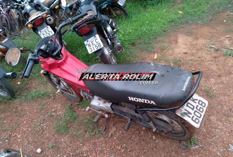 Polícia Militar recupera motocicleta furtada e prende mulher com drogas e munições, em Rolim de Moura Polícia Militar recupera motocicleta furtada e prende mulher com drogas e munições, em Rolim de Moura