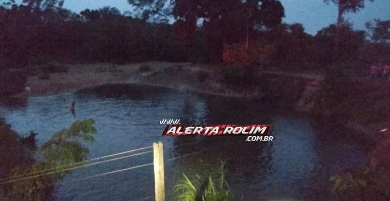 URGENTE - Mergulhadores do Corpo de Bombeiros encontram corpo do jovem que se afogou em rio na linha 148, em Migrantinópolis URGENTE - Mergulhadores do Corpo de Bombeiros encontram corpo do jovem que se afogou em rio na linha 148, em Migrantinópolis