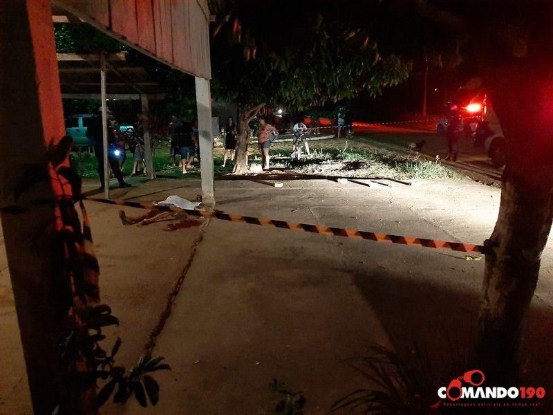 Foragida da Justiça é executada com mais de dez tiros no bairro Primavera, em Ji-Paraná Foragida da Justiça é executada com mais de dez tiros no bairro Primavera, em Ji-Paraná