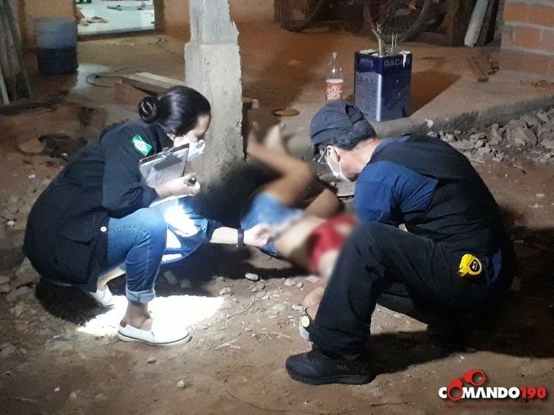 Ex-presidiaria é morta a tiros, em Ji-Paraná Ex-presidiaria é morta a tiros, em Ji-Paraná