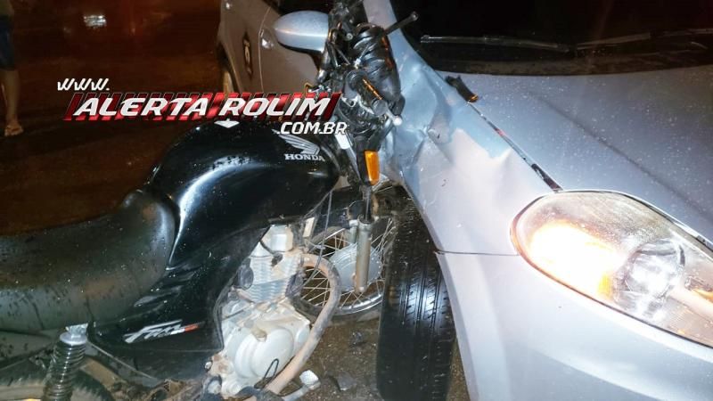 Motociclista embriagado e sem CNH colide em lateral de carro que avançou a via, em Rolim de Moura Motociclista embriagado e sem CNH colide em lateral de carro que avançou a via, em Rolim de Moura