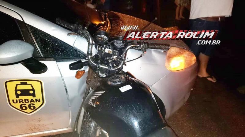 Motociclista embriagado e sem CNH colide em lateral de carro que avançou a via, em Rolim de Moura Motociclista embriagado e sem CNH colide em lateral de carro que avançou a via, em Rolim de Moura