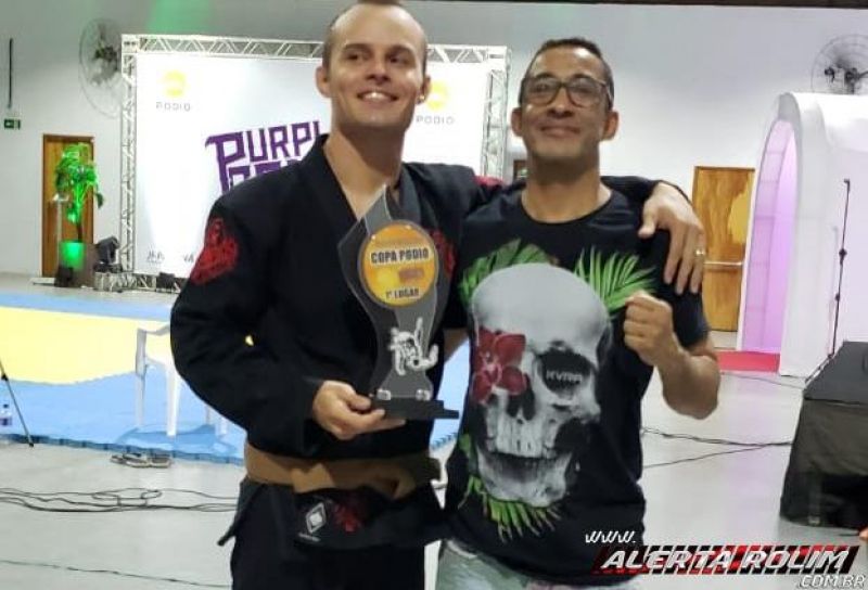 Policial Militar lotado em Rolim de Moura/RO sagra-se campeão da eliminatória Purple Games de Jiu-Jitsu, em Ji-Paraná Policial Militar lotado em Rolim de Moura/RO sagra-se campeão da eliminatória Purple Games de Jiu-Jitsu, em Ji-Paraná