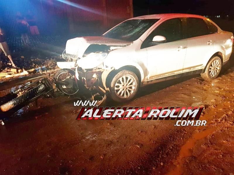 Motociclista fica em estado grave após colidir frontalmente contra táxi na noite de sexta-feira, em Rolim de Moura Motociclista fica em estado grave após colidir frontalmente contra táxi na noite de sexta-feira, em Rolim de Moura