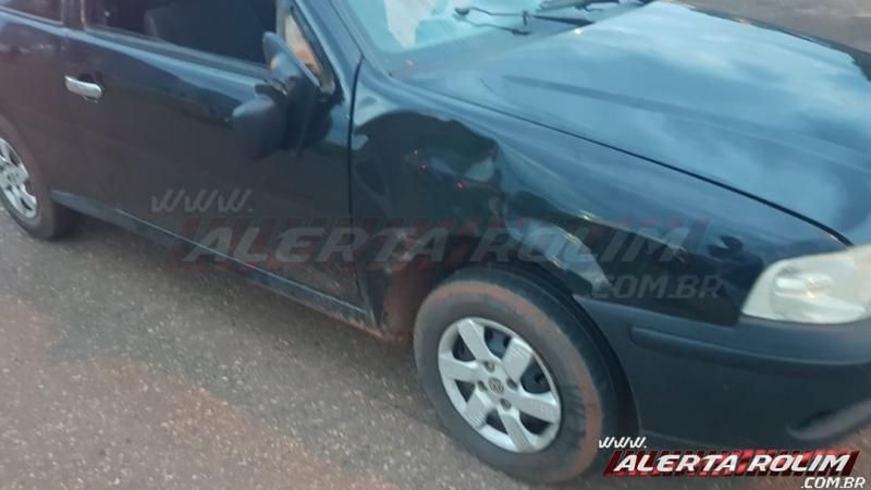 Ciclista se envolve em acidente e é encaminha às pressas ao Hospital Municipal de Rolim de Moura Ciclista se envolve em acidente e é encaminha às pressas ao Hospital Municipal de Rolim de Moura