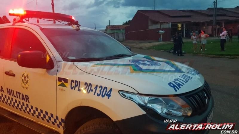 Ciclista se envolve em acidente e é encaminha às pressas ao Hospital Municipal de Rolim de Moura Ciclista se envolve em acidente e é encaminha às pressas ao Hospital Municipal de Rolim de Moura