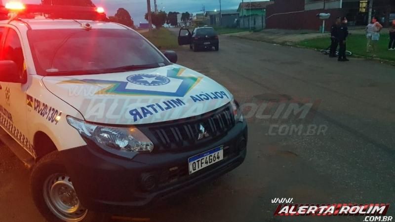Ciclista se envolve em acidente e é encaminha às pressas ao Hospital Municipal de Rolim de Moura Ciclista se envolve em acidente e é encaminha às pressas ao Hospital Municipal de Rolim de Moura