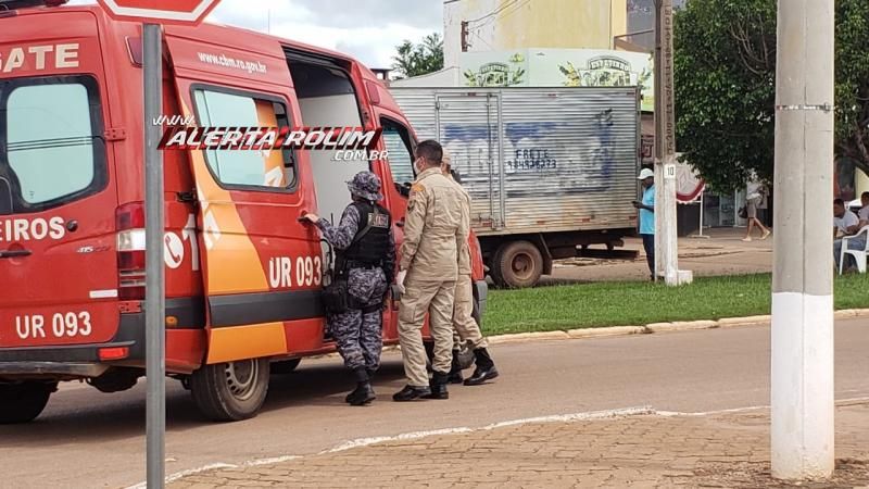 Colisão entre duas motos é registrada na tarde desta terça-feira, em Rolim de Moura Colisão entre duas motos é registrada na tarde desta terça-feira, em Rolim de Moura
