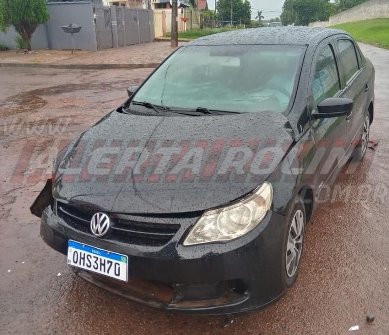 Colisão entre três automóveis é registrada nesta manhã de quarta-feira, em Rolim de Moura Colisão entre três automóveis é registrada nesta manhã de quarta-feira, em Rolim de Moura