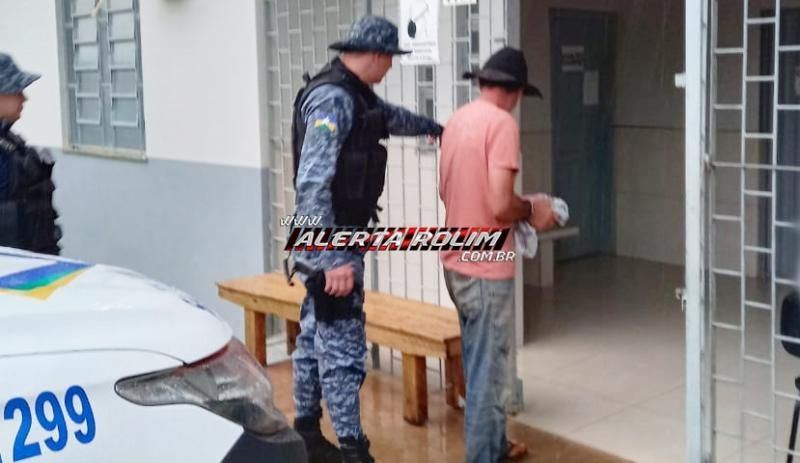 Foragido, acusado de matar Policial Militar durante roubo há 18 anos na Paraíba é preso pela PM e PC em Alta Floresta/RO Foragido, acusado de matar Policial Militar durante roubo há 18 anos na Paraíba é preso pela PM e PC em Alta Floresta/RO