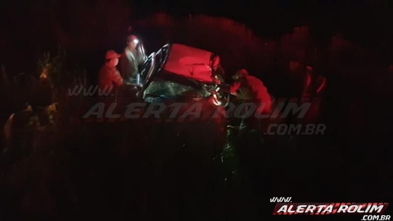 Grave acidente de trânsito é registrado na véspera de Natal em Rolim de Moura Grave acidente de trânsito é registrado na véspera de Natal em Rolim de Moura