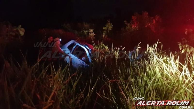 Grave acidente de trânsito é registrado na véspera de Natal em Rolim de Moura Grave acidente de trânsito é registrado na véspera de Natal em Rolim de Moura