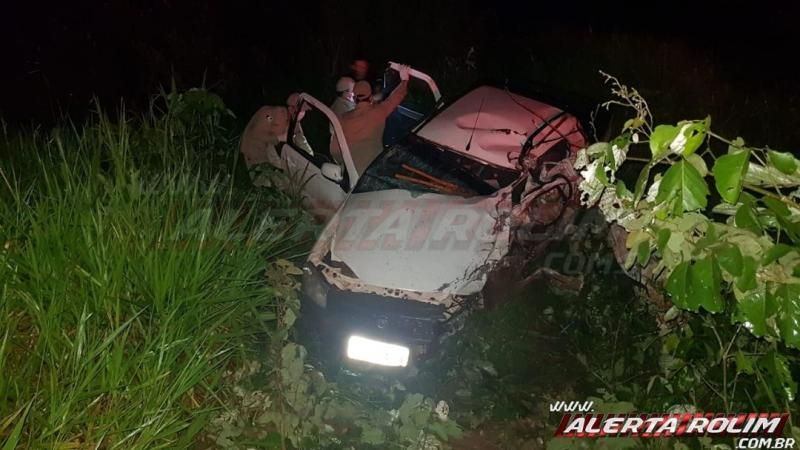 Grave acidente de trânsito é registrado na véspera de Natal em Rolim de Moura Grave acidente de trânsito é registrado na véspera de Natal em Rolim de Moura