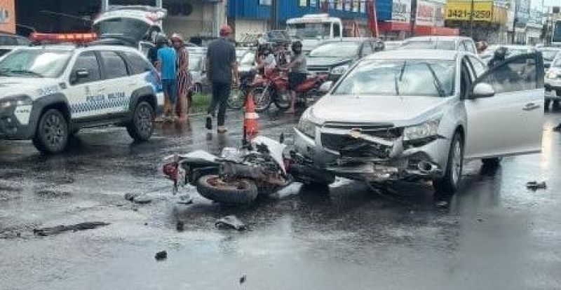 Jovem perde a vida em acidente de moto próximo ao viaduto de Ji-Paraná Jovem perde a vida em acidente de moto próximo ao viaduto de Ji-Paraná
