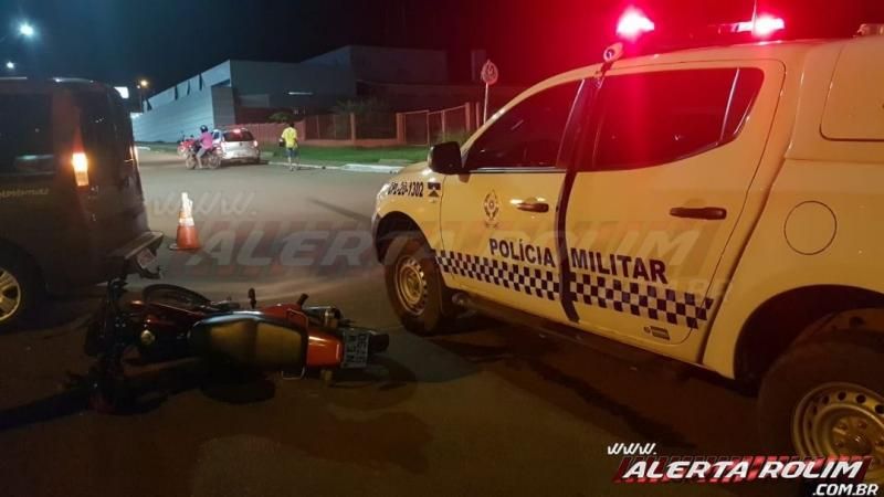 Motociclista fratura perna em acidente trânsito registrado no centro de Rolim de Moura Motociclista fratura perna em acidente trânsito registrado no centro de Rolim de Moura