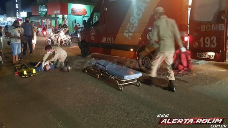 Motociclista fratura perna em acidente trânsito registrado no centro de Rolim de Moura Motociclista fratura perna em acidente trânsito registrado no centro de Rolim de Moura