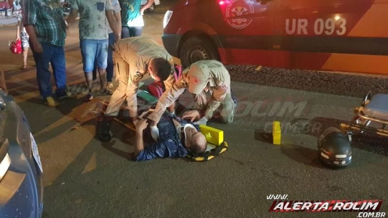 Motociclista fratura perna em acidente trânsito registrado no centro de Rolim de Moura Motociclista fratura perna em acidente trânsito registrado no centro de Rolim de Moura