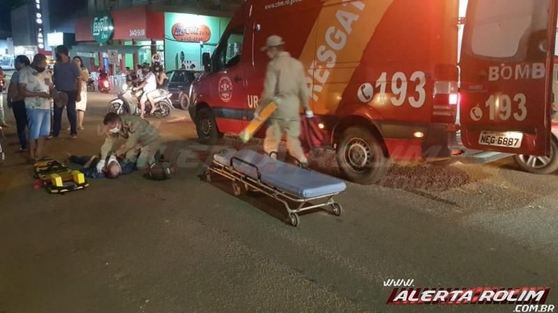 Motociclista fratura perna em acidente trânsito registrado no centro de Rolim de Moura Motociclista fratura perna em acidente trânsito registrado no centro de Rolim de Moura