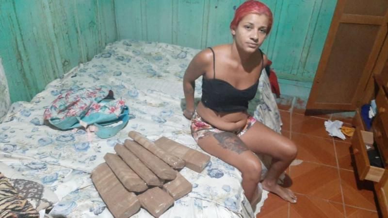 PM e PC retiram mais 07 Kg de Maconha das ruas de Ji-Paraná e desmantelam quadrilha PM e PC retiram mais 07 Kg de Maconha das ruas de Ji-Paraná e desmantelam quadrilha