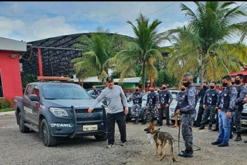 Policiais do 4° Batalhão participam de Seminário Policiais do 4° Batalhão participam de Seminário