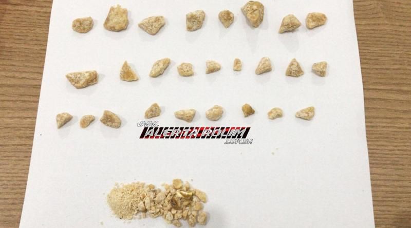 Suspeito é detido com drogas pela Polícia Militar em Nova Estrela Suspeito é detido com drogas pela Polícia Militar em Nova Estrela