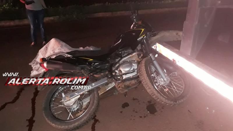 URGENTE - Motociclista morre após bater na traseira de carreta estacionada, em Rolim de Moura URGENTE - Motociclista morre após bater na traseira de carreta estacionada, em Rolim de Moura