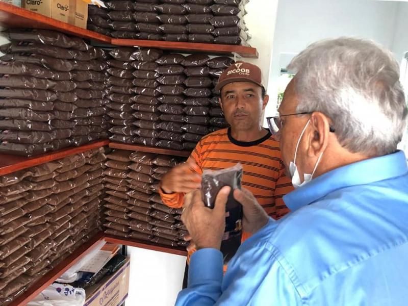 Vice-Governador realiza visita a propriedade da família Bento, exemplo de Agroindústria familiar, em Cacoal Vice-Governador realiza visita a propriedade da família Bento, exemplo de Agroindústria familiar, em Cacoal