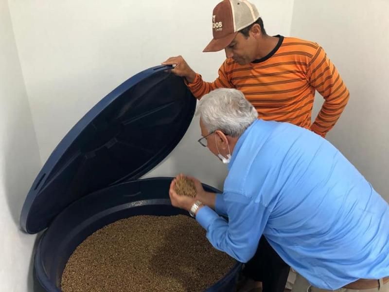 Vice-Governador realiza visita a propriedade da família Bento, exemplo de Agroindústria familiar, em Cacoal Vice-Governador realiza visita a propriedade da família Bento, exemplo de Agroindústria familiar, em Cacoal