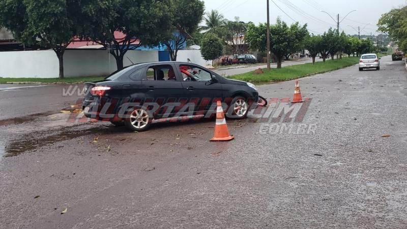 Acidente de trânsito com vítima é registrado nesta tarde de sábado em Rolim de Moura Acidente de trânsito com vítima é registrado nesta tarde de sábado em Rolim de Moura