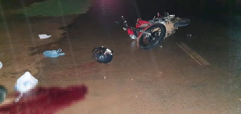 Carreta causa acidente com vítima fatal na BR 364 e motorista foge sem prestar socorro, em Jaru Carreta causa acidente com vítima fatal na BR 364 e motorista foge sem prestar socorro, em Jaru
