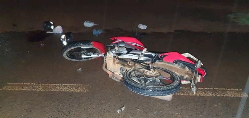 Carreta causa acidente com vítima fatal na BR 364 e motorista foge sem prestar socorro, em Jaru Carreta causa acidente com vítima fatal na BR 364 e motorista foge sem prestar socorro, em Jaru