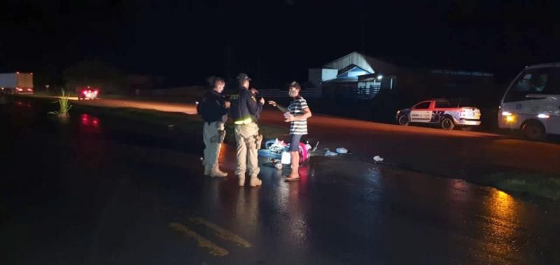 Carreta causa acidente com vítima fatal na BR 364 e motorista foge sem prestar socorro, em Jaru Carreta causa acidente com vítima fatal na BR 364 e motorista foge sem prestar socorro, em Jaru