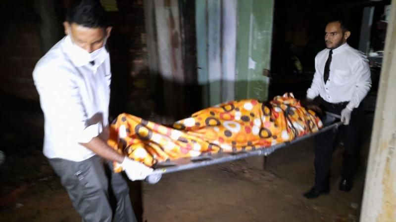 Casal de usuários de drogas é executado dentro de “Inferninho”, em Ji-Paraná Casal de usuários de drogas é executado dentro de “Inferninho”, em Ji-Paraná