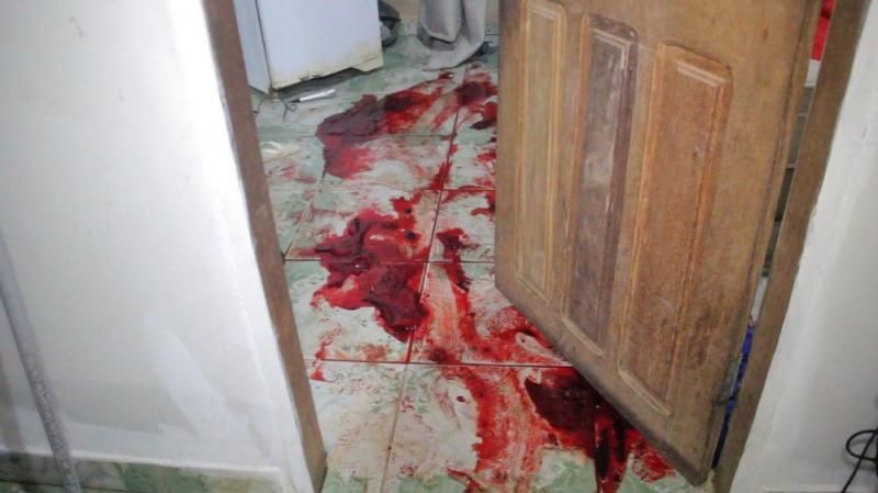 Casal de usuários de drogas é executado dentro de “Inferninho”, em Ji-Paraná Casal de usuários de drogas é executado dentro de “Inferninho”, em Ji-Paraná