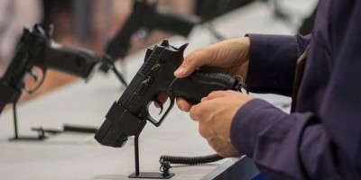 Com acesso facilitado, Brasil fecha 2020 com recorde de 180 mil novas armas de fogo registradas na PF Com acesso facilitado, Brasil fecha 2020 com recorde de 180 mil novas armas de fogo registradas na PF
