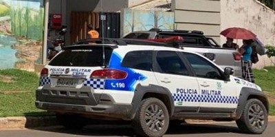 Jovem de 20 anos comete suicídio com arma do pai, em Ouro Preto do Oeste Jovem de 20 anos comete suicídio com arma do pai, em Ouro Preto do Oeste